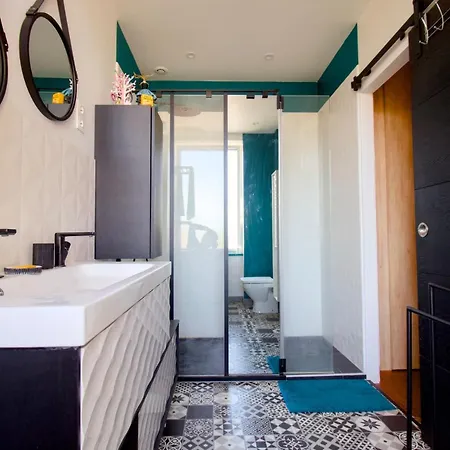 Feriehus La Maison Vagabonde, Maison 3 Chambres, 6 Personnes & Jardin, Intendance Luxury Host *