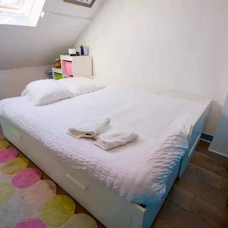 La Maison Vagabonde, Maison 3 Chambres, 6 Personnes & Jardin, Intendance Luxury Host Greville-Hague