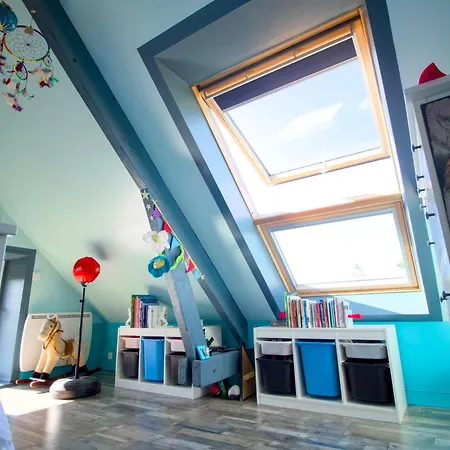 Feriehus La Maison Vagabonde, Maison 3 Chambres, 6 Personnes & Jardin, Intendance Luxury Host Greville-Hague