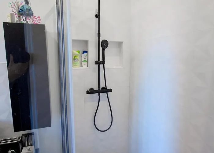 La Maison Vagabonde, Maison 3 Chambres, 6 Personnes & Jardin, Intendance Luxury Host *